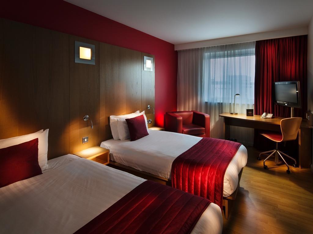เพนตาโฮเทล อินเวอร์เนส Hotel ภายนอก รูปภาพ