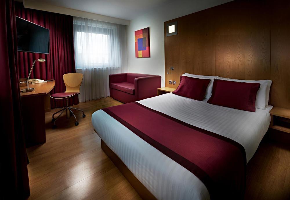 เพนตาโฮเทล อินเวอร์เนส Hotel ภายนอก รูปภาพ